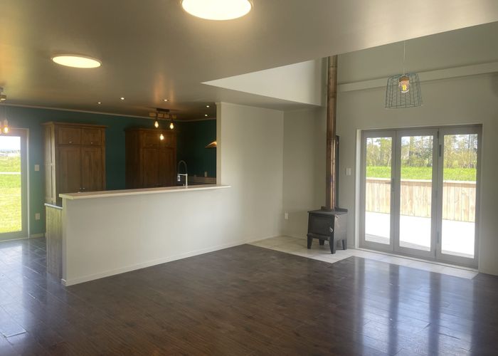 For rent 76 Green Rd, Parakai, Rodney, Auckland homes.co.nz