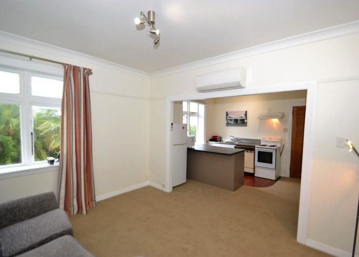  at 4 Raroa Crescent, Northland, Wellington