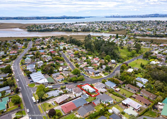  at 3 Spargo Road, Massey, Auckland