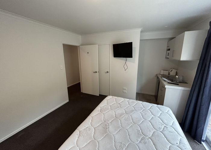  at 4B/167 Knighton Road, Hillcrest, Hamilton, Waikato