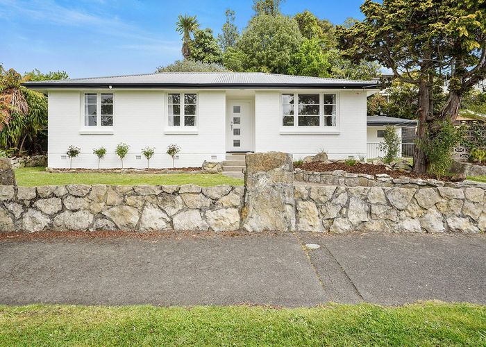  at 24 Glenview Terrace, Glenview, Hamilton