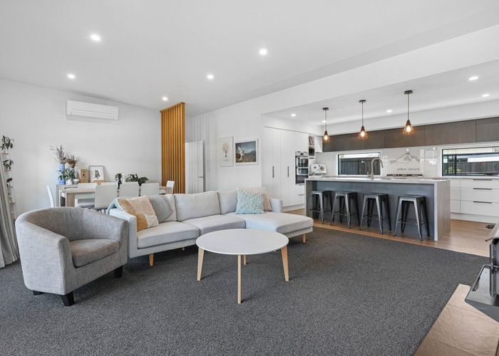  at 2 Mavis Close, Lincoln, Lincoln