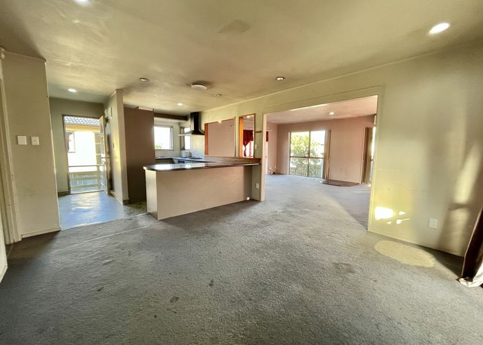  at 9 Everglade Drive, Goodwood Heights, Auckland