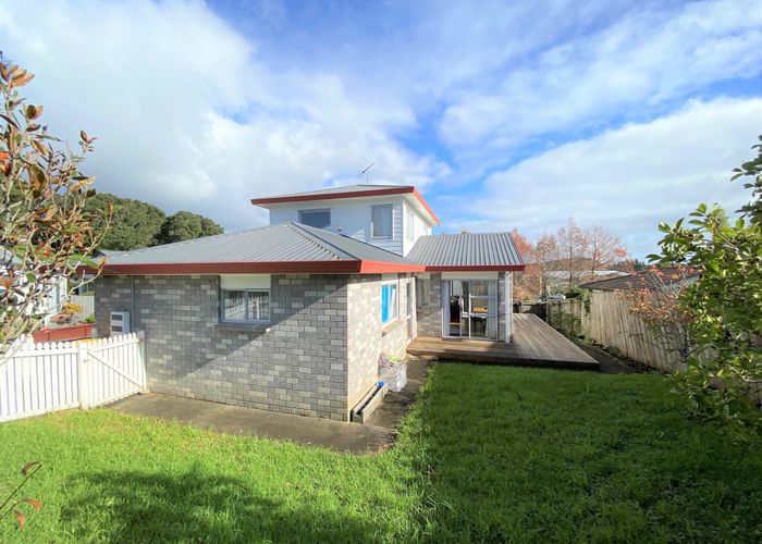  at 9A Mira Place, Windsor Park, North Shore City, Auckland