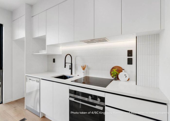  at 2/6C Kingsway Avenue, Sandringham, Auckland City, Auckland