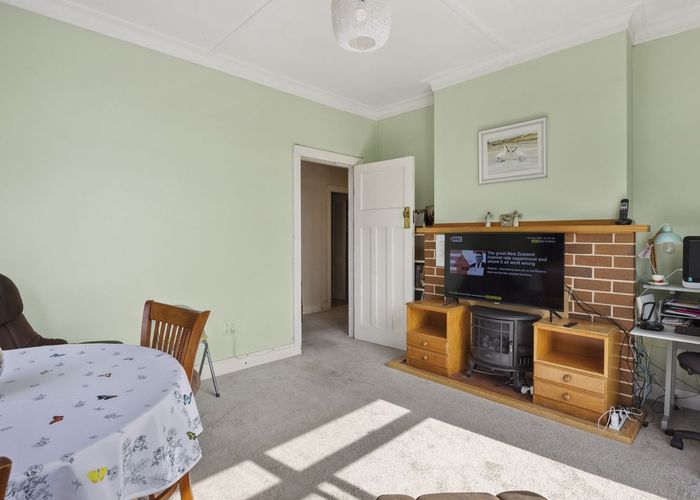 at 6 Lothian Street, Maori Hill, Dunedin