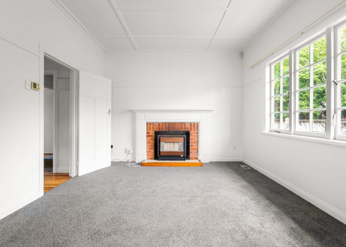  at 11 Fow Street, Hamilton Central, Hamilton