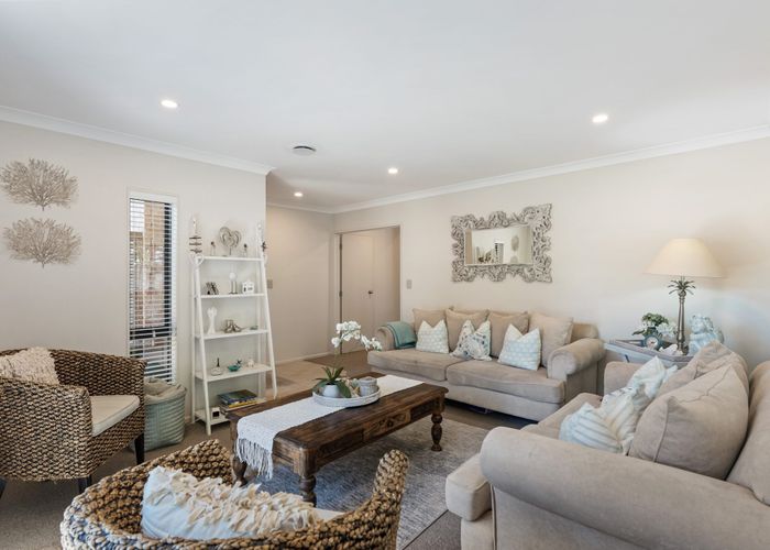  at 52B Rodney Street, Howick, Manukau City, Auckland