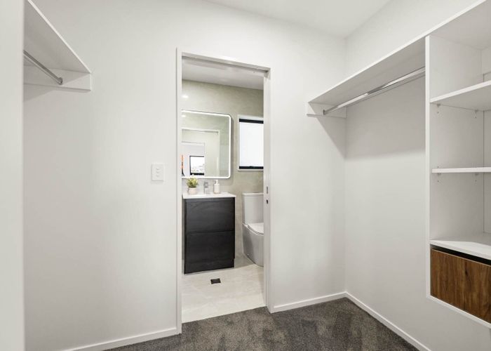  at 84C Botany Road, Botany Downs, Manukau City, Auckland