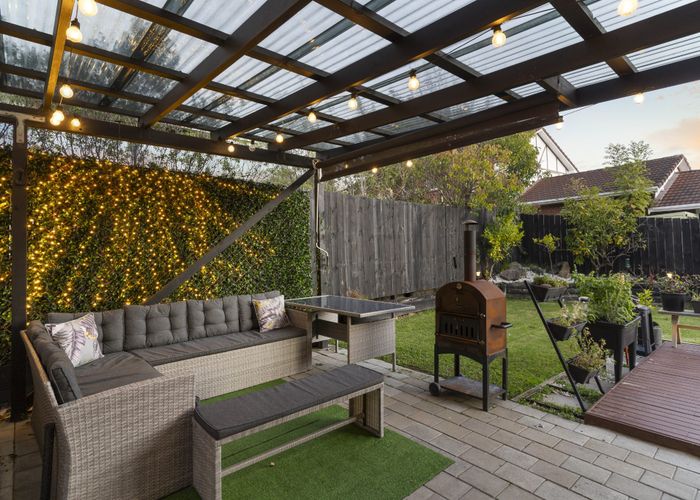  at 1/16A Sunnynook Road, Sunnynook, Auckland