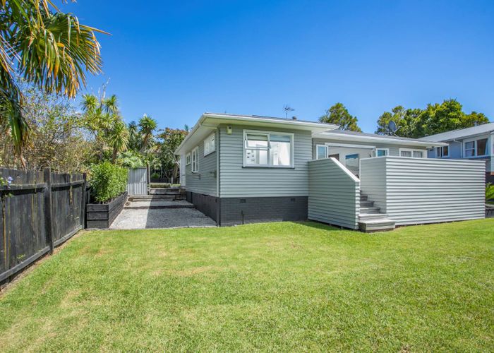  at 4 Judith Place, Titirangi, Auckland