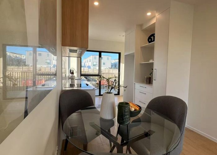 at 30 Kanapa Road, Northcross, North Shore City, Auckland