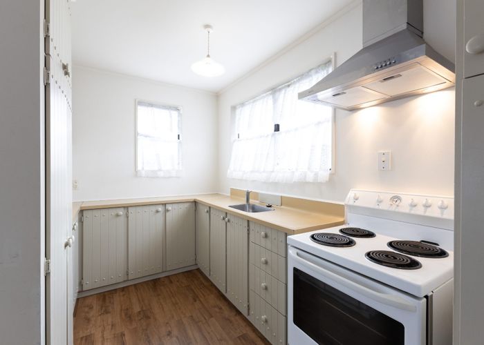  at 10 Cedar Grove, Highbury, Palmerston North, Manawatu / Whanganui