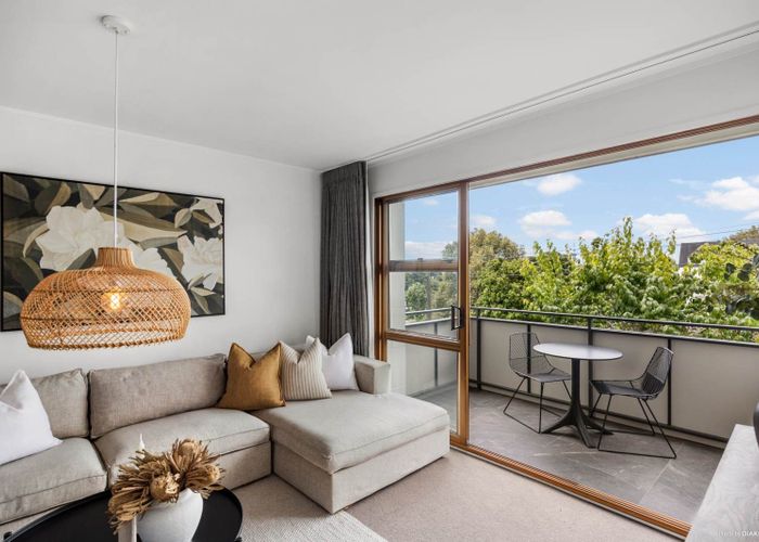  at 14/44 Esplanade Road, Mount Eden, Auckland City, Auckland
