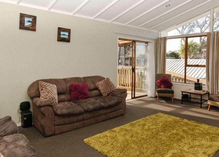  at 19 Crompton Road, Massey, Waitakere City, Auckland