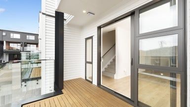  at 13/1B Egremont Street, Belmont, Auckland