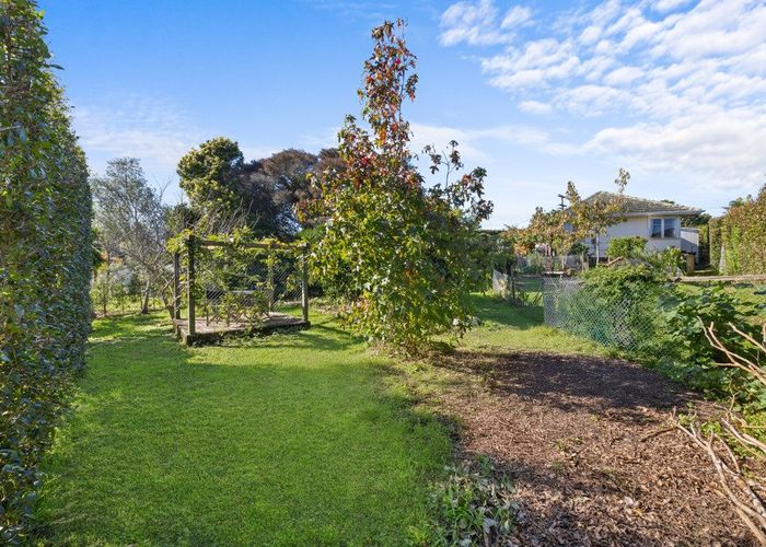  at 41 Amberley Avenue, Te Atatu South, Waitakere City, Auckland
