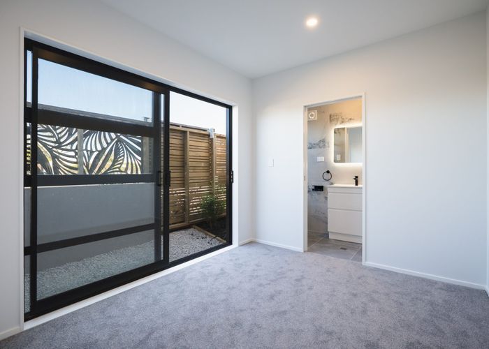  at 3153 Great North Road, New Lynn, Waitakere City, Auckland