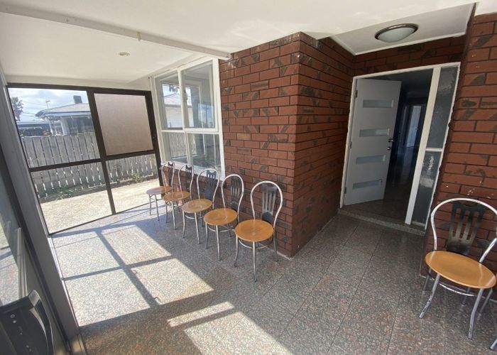  at 20  Henwood Road, Mangere, Manukau City, Auckland