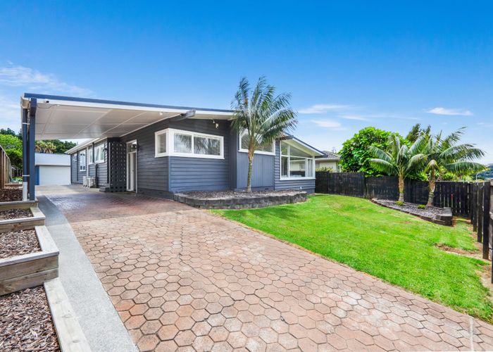  at 4 Kahurangi Place, Hillpark, Auckland