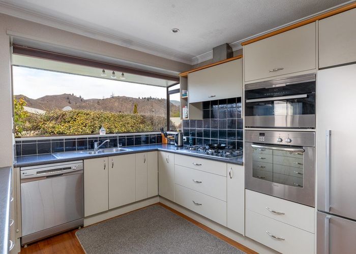  at 10 O'Neill Crescent, Bridge Hill, Alexandra