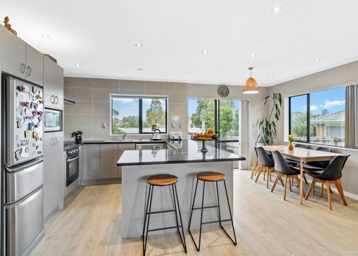  at 8B Cambourne Road, Papatoetoe, Manukau City, Auckland