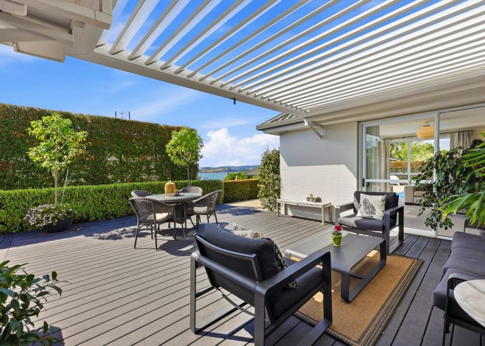  at 2 Callender Place, Shelly Park, Auckland