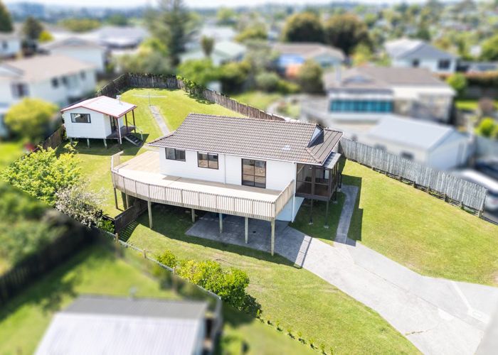  at 72 Sunvue Road, Glen Eden, Auckland