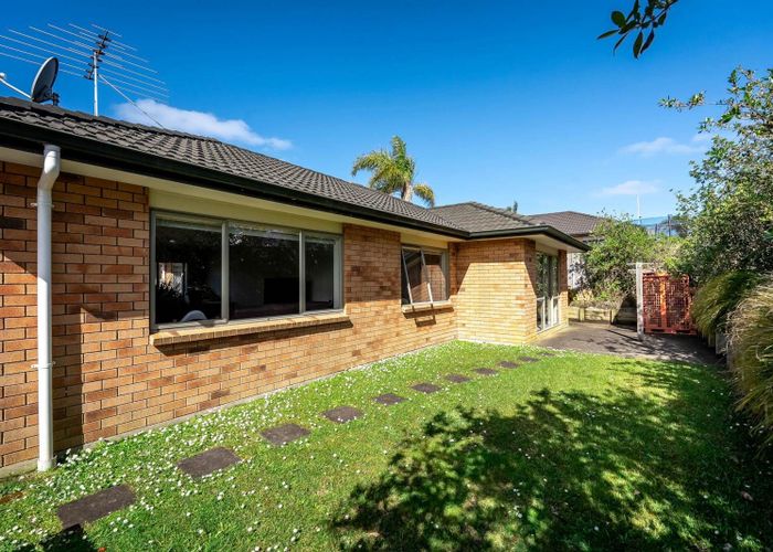  at 19 Ballymore Drive, Pinehill, North Shore City, Auckland