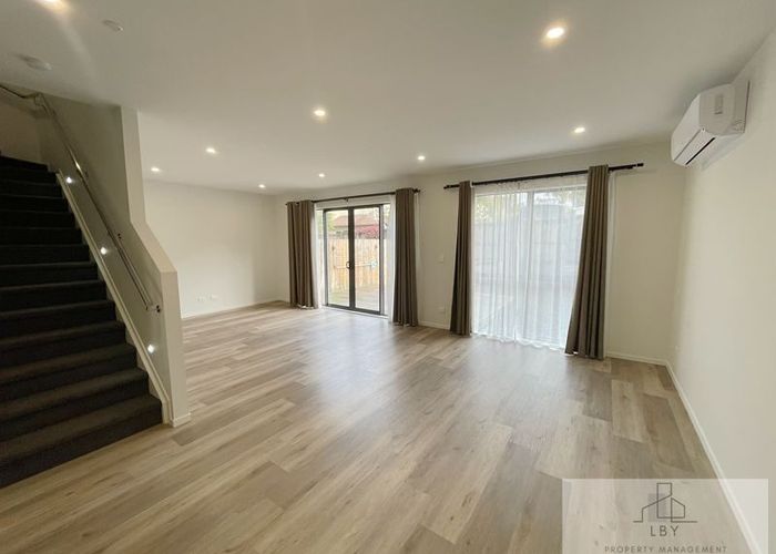  at 250 Jack Lachlan Drive, Beachlands, Manukau City, Auckland