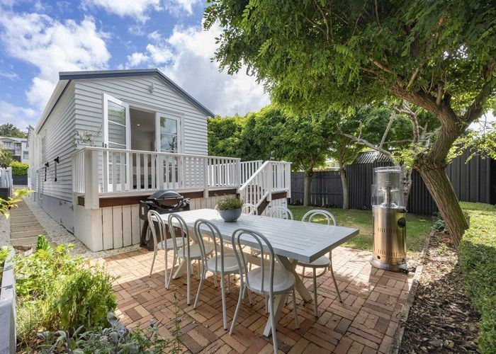  at 5 Yates Street, Onehunga, Auckland