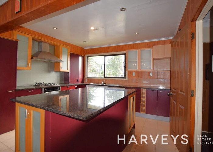  at 52 Tiroroa Avenue, Te Atatu South, Waitakere City, Auckland