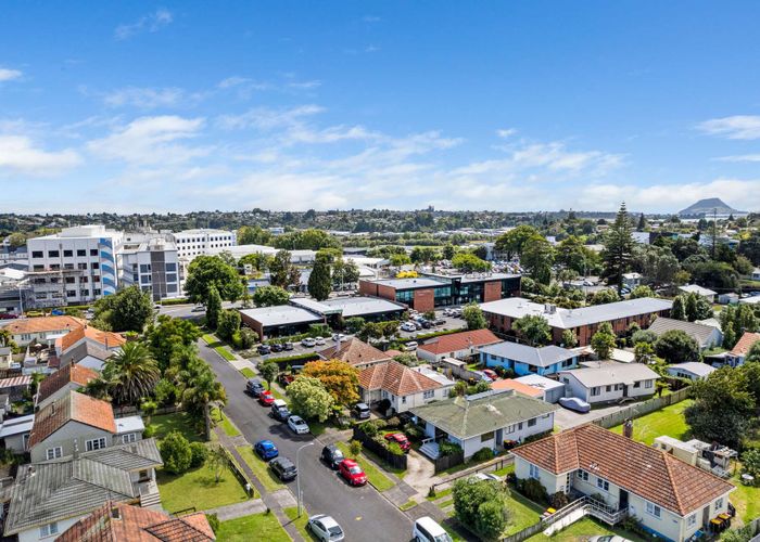  at 10 Nineteenth Avenue, Tauranga South, Tauranga