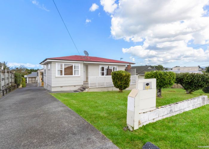  at 1/101 Donovan Street, Blockhouse Bay, Auckland