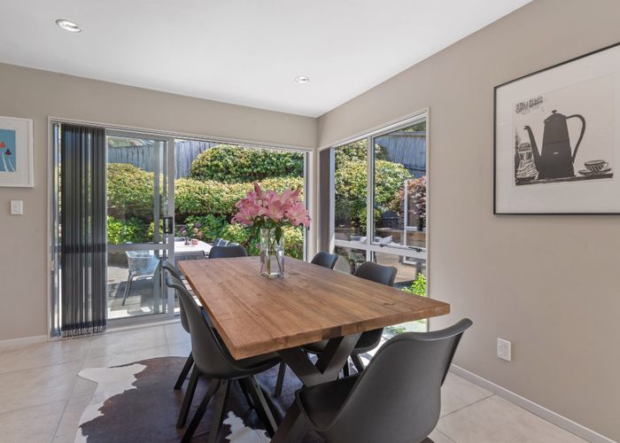  at 682C Beach Road, Browns Bay, North Shore City, Auckland