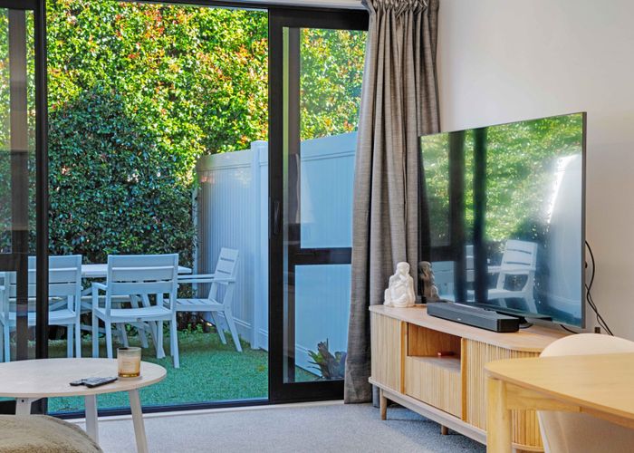  at 2/1 Jersey Avenue, Mount Albert, Auckland City, Auckland