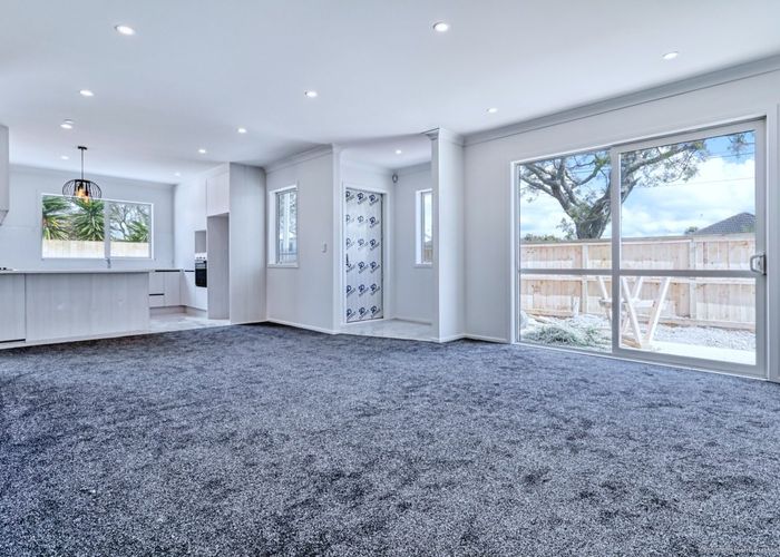  at 102c Gloucester Road, Manurewa, Manukau City, Auckland