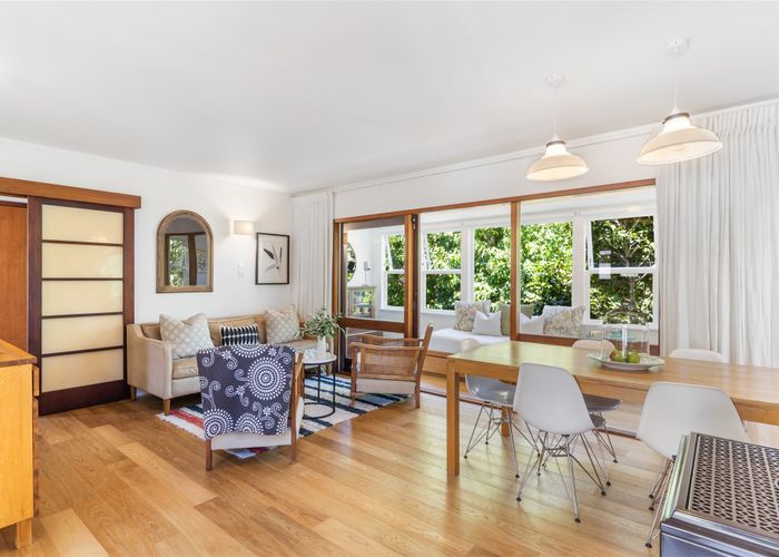  at 1/18 Blockhouse Bay Road, Avondale, Auckland