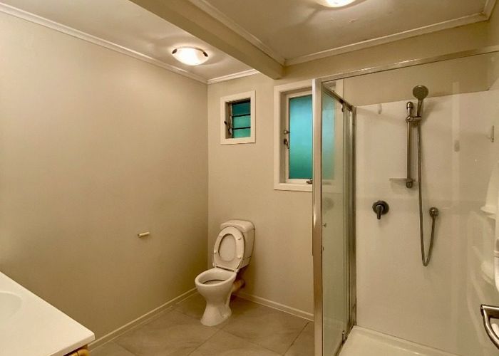  at 229 Wairau Road, Totara Vale, North Shore City, Auckland