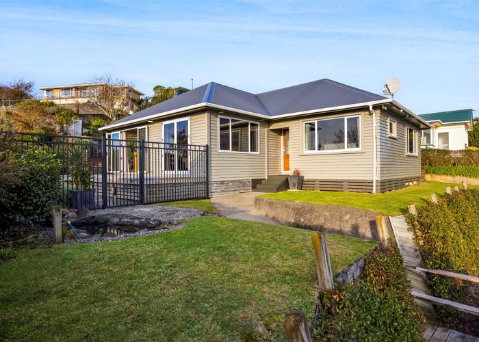  at 39 Queens Road, Glen Avon, New Plymouth