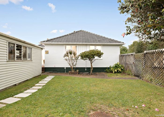  at 17 Phyllis Street, Mount Albert, Auckland