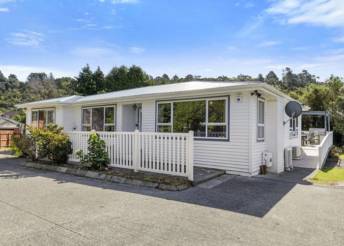  at 6 Kapuranga Grove, Stokes Valley, Lower Hutt, Wellington