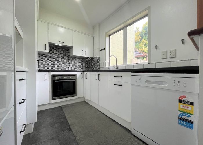  at 2/329 Pakuranga Road, Pakuranga, Manukau City, Auckland