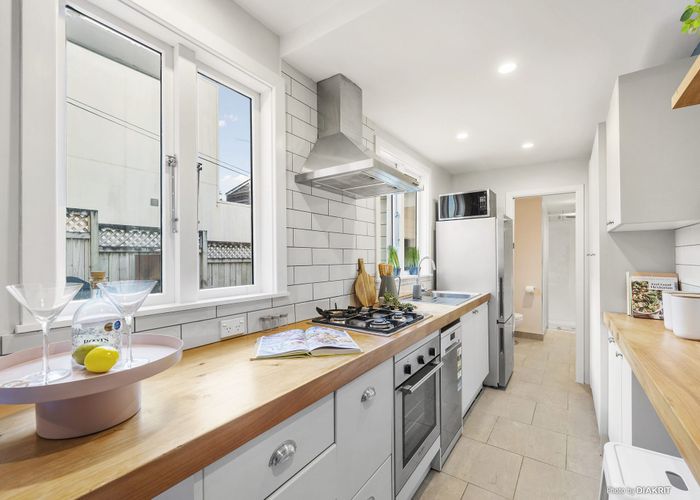  at 111 Wallace Street, Mount Cook, Wellington
