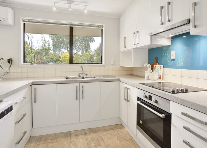  at 30 Lancewood Drive, Halswell, Christchurch City, Canterbury