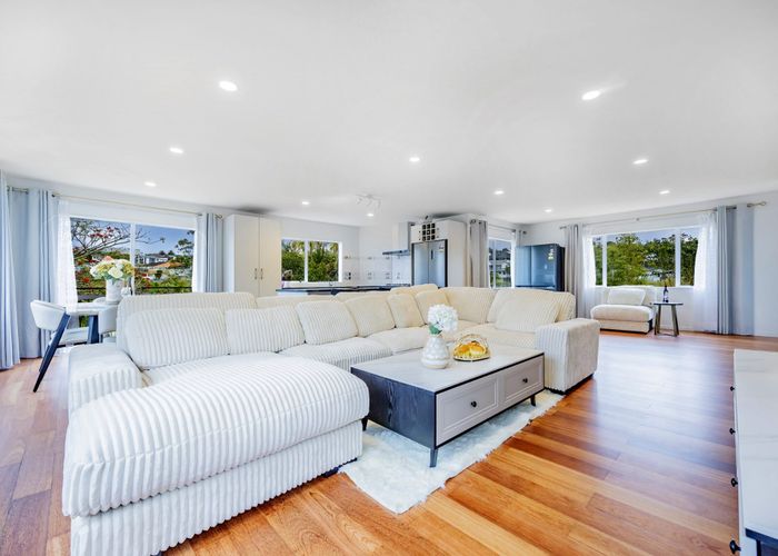  at 26A Kiteroa Terrace, Rothesay Bay, North Shore City, Auckland