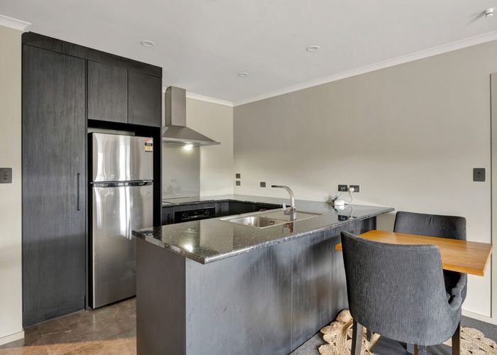  at 1/4 Ekara Road, Flagstaff, Hamilton