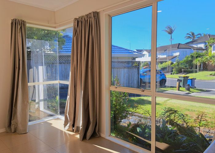  at 9 Harbour Lights Close, West Harbour, Waitakere City, Auckland