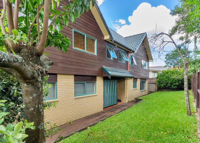  at Downstairs/7A Clematis Avenue, Murrays Bay, North Shore City, Auckland