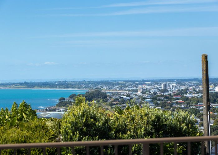  at 14 Scott Street, Moturoa, New Plymouth